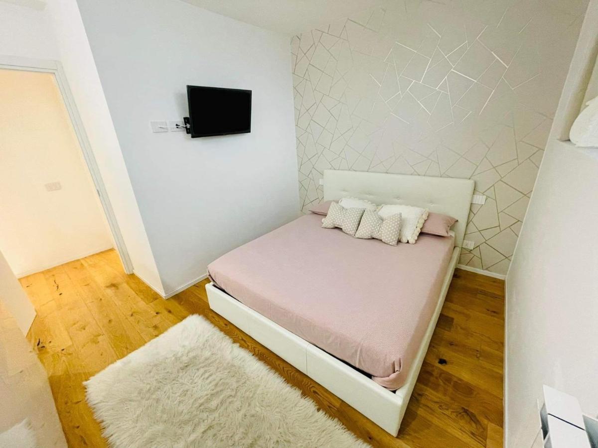 Led House Cadore - Bilocale Zona Milano Centro Eksteriør bilde